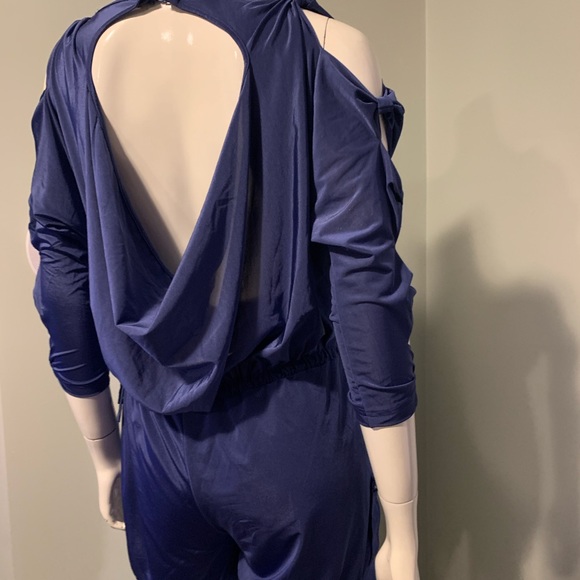 Super Cute BCBG Blue Romper - Picture 6 of 7